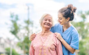 How to Choose the Right Adult Diapers as a Caregiver for the Elderly